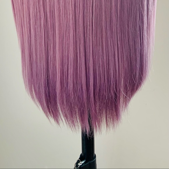 Gorgeous 28” Plum Purple Premium Synthetic Lace Front Wig - Picture 11 of 11